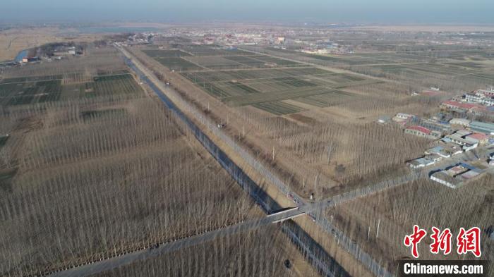 圖為內(nèi)源治理工程基本完工的渠道金馬淀。　孔祥文 攝